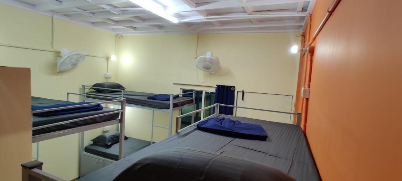 ואגאטור Bon Voyage Sea View Hostel מראה חיצוני תמונה