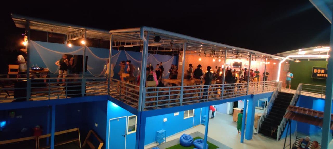 ואגאטור Bon Voyage Sea View Hostel מראה חיצוני תמונה