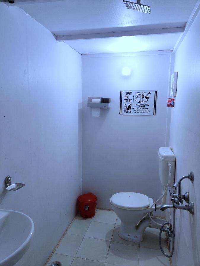 ואגאטור Bon Voyage Sea View Hostel מראה חיצוני תמונה