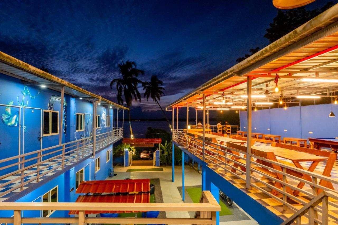 ואגאטור Bon Voyage Sea View Hostel מראה חיצוני תמונה